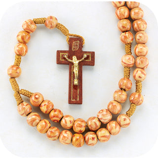 8MM Rnd Marbleized Light Wd Bea D On Cord with Wd Crucifix 10-Pack