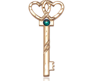 14kt Gold Filled Key w/Double Hearts Pendant with a 3mm Emerald Swarovski stone on an 18-inch Gold Filled Light Curb Chain