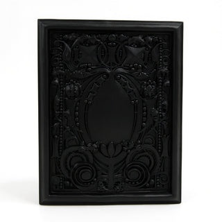 Sullivan Frieze - 24-inch — Flat Black finish