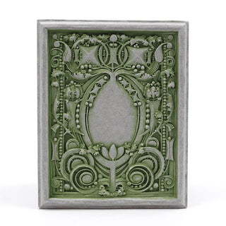 Sullivan Frieze - 24-inch — Mossy Green finish