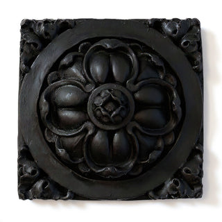 Clover Detail Architectural Element - 18-inch — Dusted Black finish