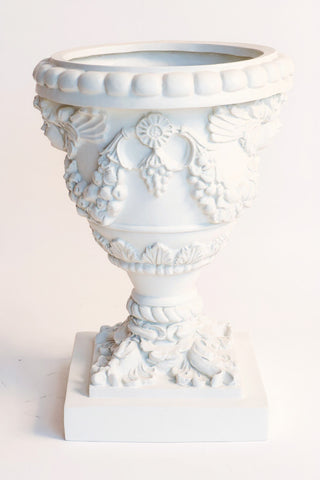Robbia Angel Planter - 24-inch — Flat White finish