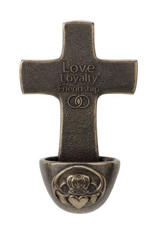 Genesis Claddagh Crucifixion Font 6.5"